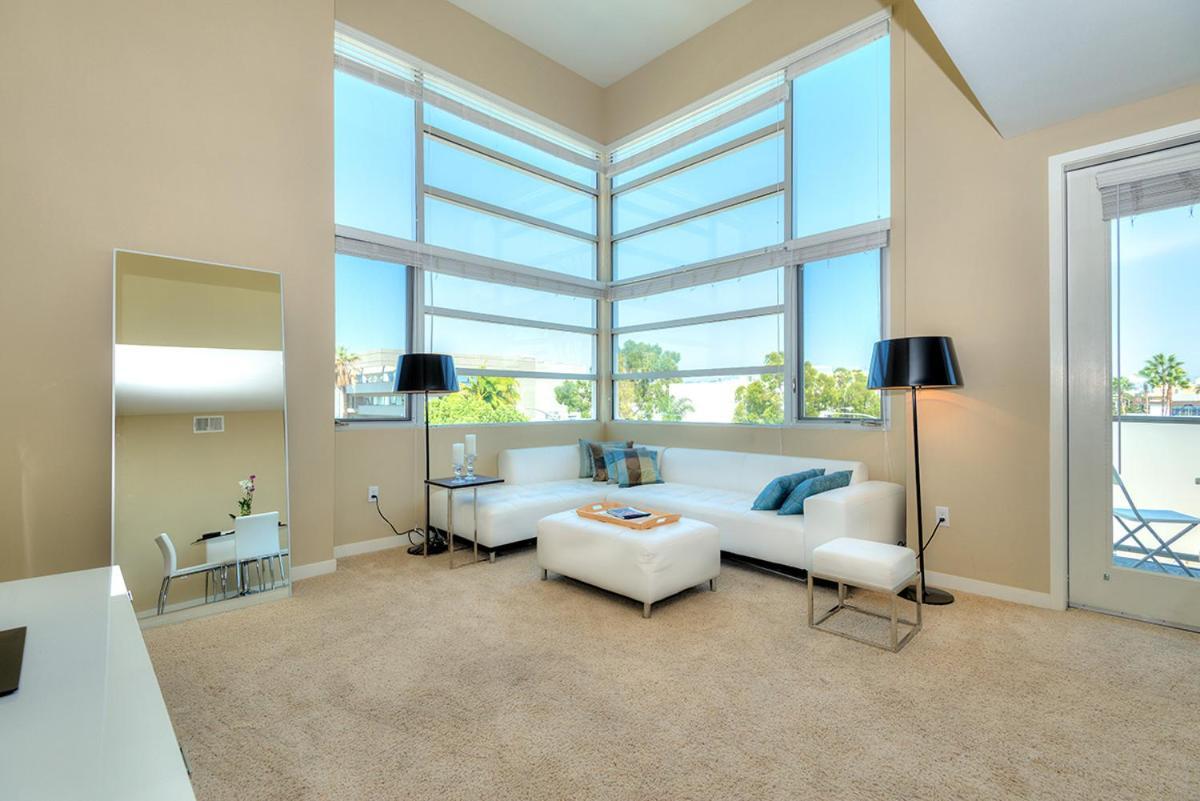 Awesome 2 Bedroom 2 Bathroom