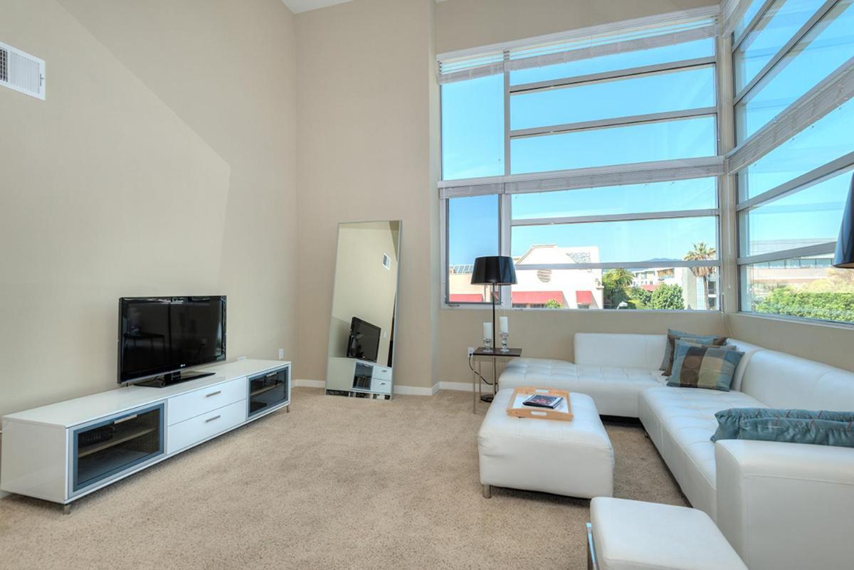 Awesome 2 Bedroom 2 Bathroom Appartement *