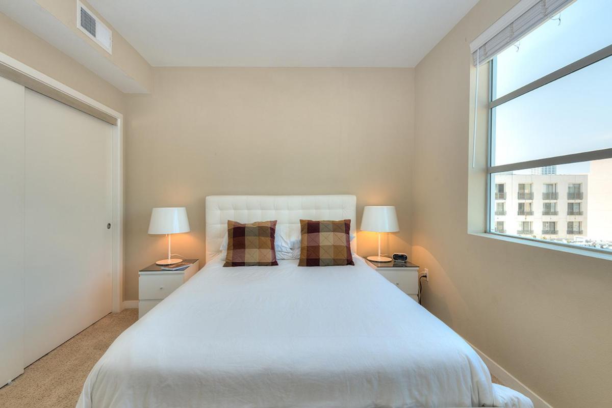 Awesome 2 Bedroom 2 Bathroom