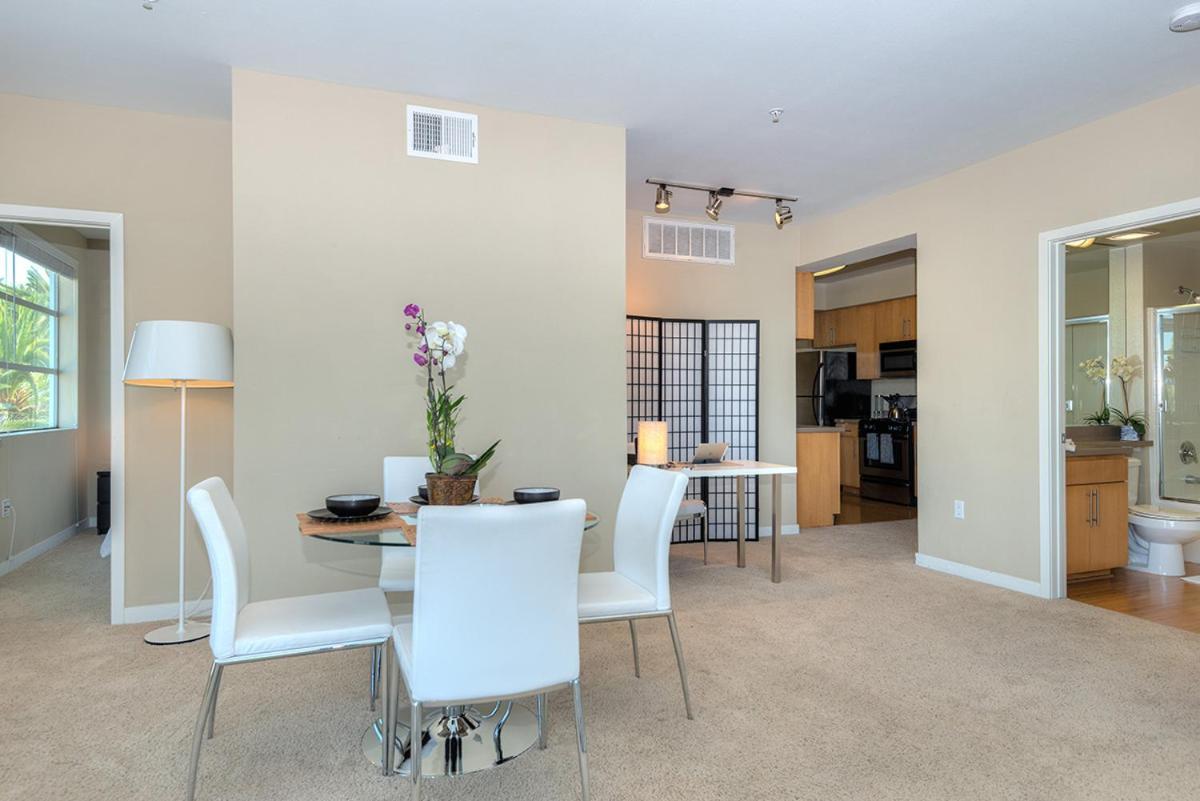 Apartment Awesome 2 Bedroom 2 Bathroom Los Angeles